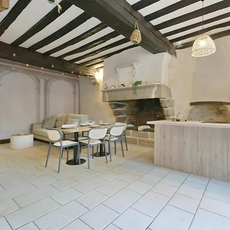 Дом отдыха Le Mazagran - Wifi - Terrasse - Centre Лаваль